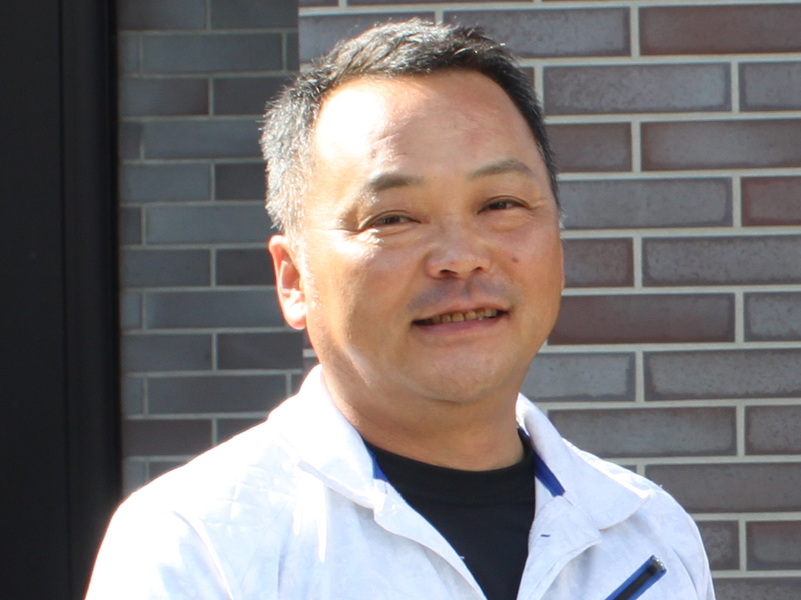 街の屋根やさん佐賀店 西村 基也 街の屋根やさん佐賀店 西村 基也